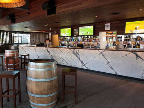 Eatons Hill Hotel - Tweed Heads Accommodation 38
