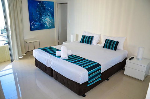 Zenith Ocean Front Apartments - Tweed Heads Accommodation 38