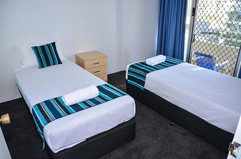 Zenith Ocean Front Apartments - Tweed Heads Accommodation 14