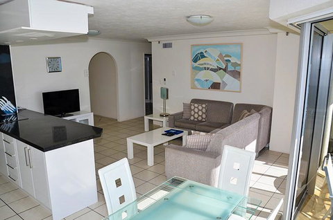 Zenith Ocean Front Apartments - Tweed Heads Accommodation 25