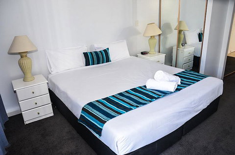 Zenith Ocean Front Apartments - Tweed Heads Accommodation 15
