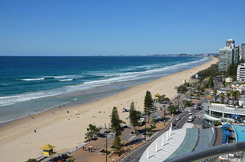 Zenith Ocean Front Apartments - Tweed Heads Accommodation 19