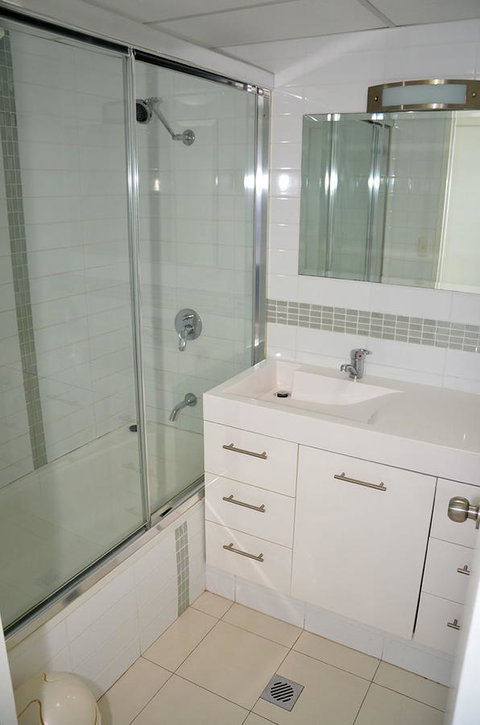 Zenith Ocean Front Apartments - Tweed Heads Accommodation 22