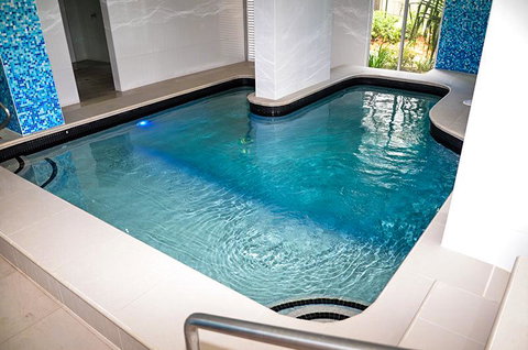 Zenith Ocean Front Apartments - Tweed Heads Accommodation 7