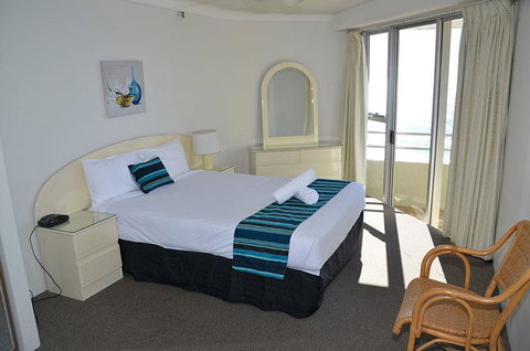 Zenith Ocean Front Apartments - Tweed Heads Accommodation 44
