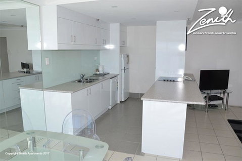 Zenith Ocean Front Apartments - Tweed Heads Accommodation 2
