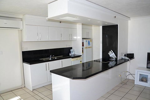 Zenith Ocean Front Apartments - Tweed Heads Accommodation 27