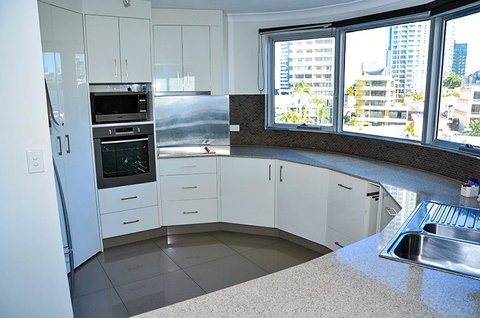 Zenith Ocean Front Apartments - Tweed Heads Accommodation 30