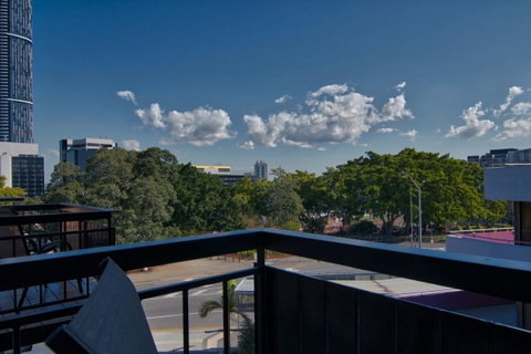 Soho Brisbane - Tweed Heads Accommodation 9