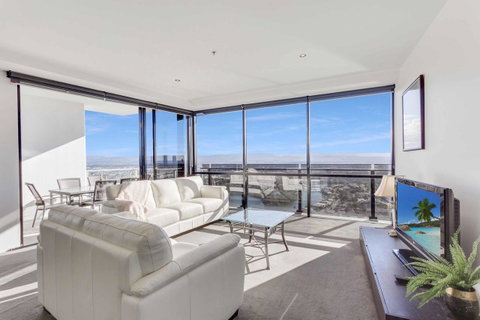 Holiday Holiday Circle On Cavill Apartments - Tweed Heads Accommodation 25