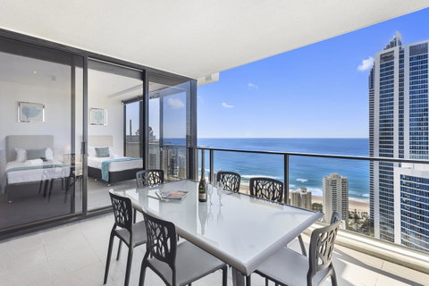 Holiday Holiday Circle On Cavill Apartments - Tweed Heads Accommodation 3
