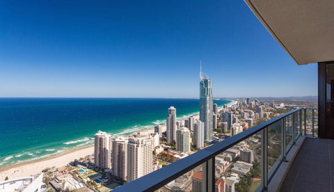 Holiday Holiday Circle On Cavill Apartments - Tweed Heads Accommodation 37