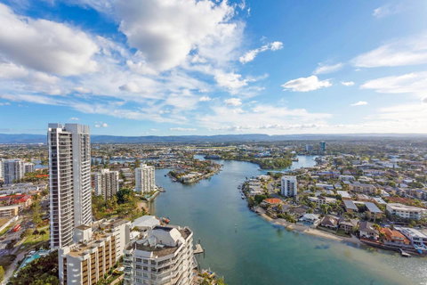 Holiday Holiday Circle On Cavill Apartments - Tweed Heads Accommodation 6