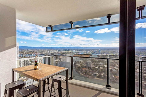 Holiday Holiday Circle On Cavill Apartments - Tweed Heads Accommodation 22