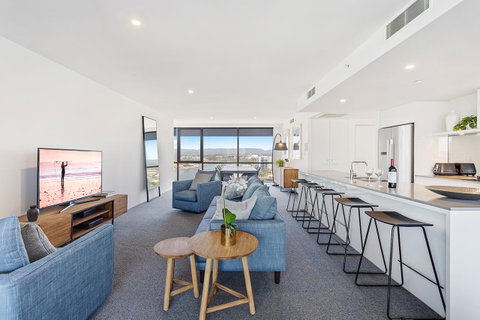 Holiday Holiday Circle On Cavill Apartments - Tweed Heads Accommodation 2