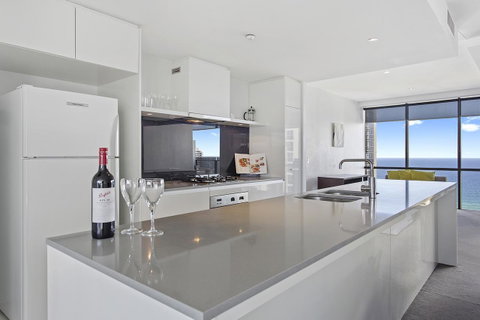 Holiday Holiday Circle On Cavill Apartments - Tweed Heads Accommodation 38