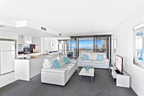 Holiday Holiday Circle On Cavill Apartments - Tweed Heads Accommodation 33