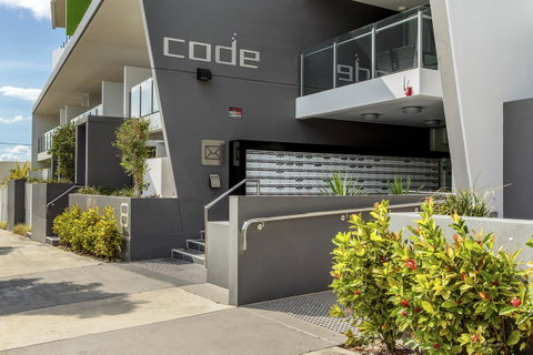 Code Apartments - Tweed Heads Accommodation 14
