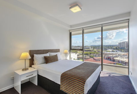 Code Apartments - Tweed Heads Accommodation 4