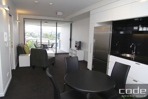 Code Apartments - Tweed Heads Accommodation 35