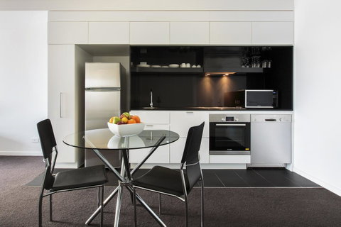 Code Apartments - Tweed Heads Accommodation 3