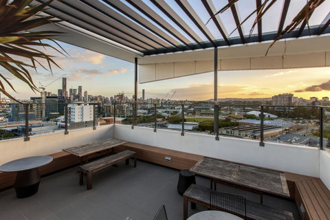Code Apartments - Tweed Heads Accommodation 16