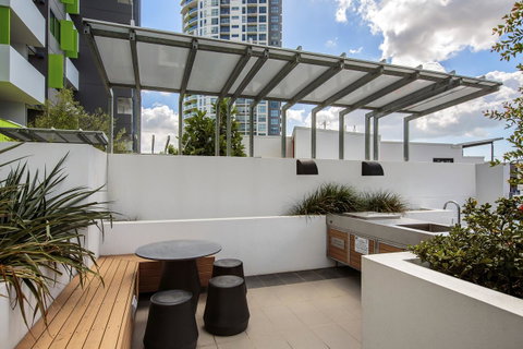 Code Apartments - Tweed Heads Accommodation 18