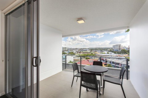 Code Apartments - Tweed Heads Accommodation 39
