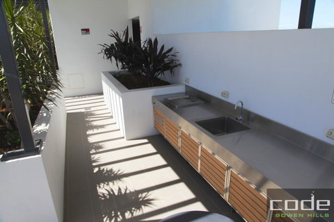 Code Apartments - Tweed Heads Accommodation 28