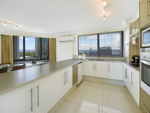 Excluza - Tweed Heads Accommodation 2