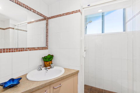 Rainbow Commodore Coolangatta - Tweed Heads Accommodation 24