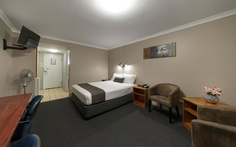 Cosmopolitan Motel & Serviced Apartments - Tweed Heads Accommodation 5