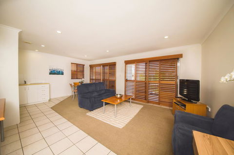 Cosmopolitan Motel & Serviced Apartments - Tweed Heads Accommodation 24