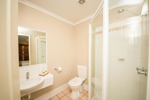 Cosmopolitan Motel & Serviced Apartments - Tweed Heads Accommodation 21