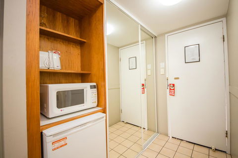 Cosmopolitan Motel & Serviced Apartments - Tweed Heads Accommodation 22