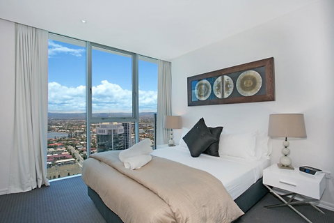 Number 1 H Residences - WiFi, Parking & More By Gold Coast Holidays - Tweed Heads Accommodation 5