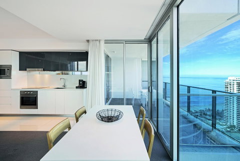 Number 1 H Residences - WiFi, Parking & More By Gold Coast Holidays - Tweed Heads Accommodation 19