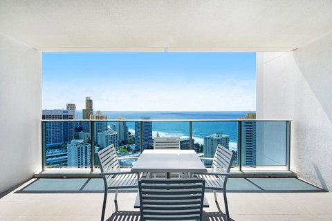 Number 1 H Residences - WiFi, Parking & More By Gold Coast Holidays - Tweed Heads Accommodation 28