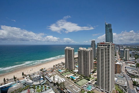 Number 1 H Residences - WiFi, Parking & More By Gold Coast Holidays - Tweed Heads Accommodation 9