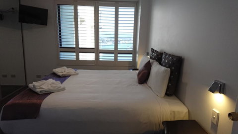 Surfers Hawaiian Holiday Apartments - Tweed Heads Accommodation 10