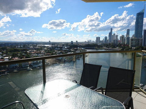 Surfers Hawaiian Holiday Apartments - Tweed Heads Accommodation 13
