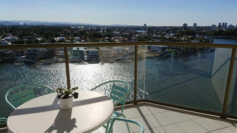 Surfers Hawaiian Holiday Apartments - Tweed Heads Accommodation 8