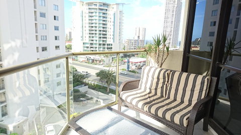 Surfers Hawaiian Holiday Apartments - Tweed Heads Accommodation 19