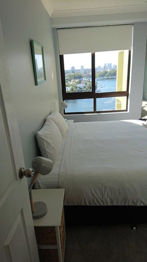 Surfers Hawaiian Holiday Apartments - Tweed Heads Accommodation 11