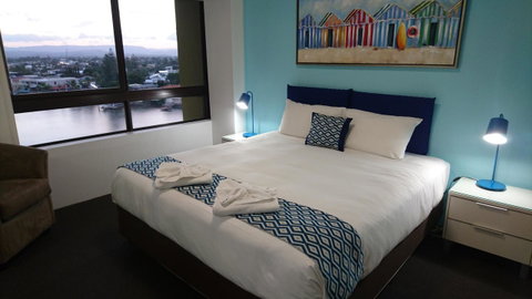 Surfers Hawaiian Holiday Apartments - Tweed Heads Accommodation 16