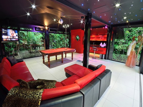 Misty Mountains Rainforest Retreat - Tweed Heads Accommodation 5