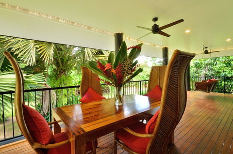 Misty Mountains Rainforest Retreat - Tweed Heads Accommodation 9