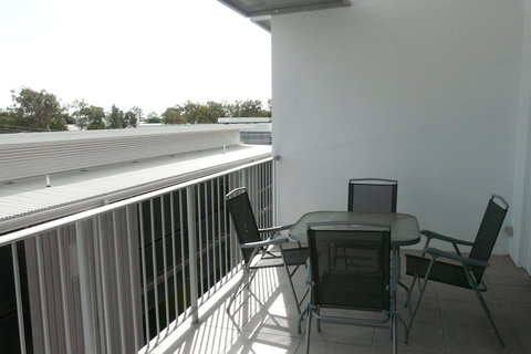 Monterey Apartments Moranbah - Tweed Heads Accommodation 2