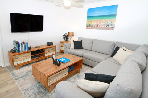 Narrowneck Court Holiday Apartments - Tweed Heads Accommodation 26