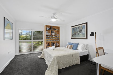 Narrowneck Court Holiday Apartments - Tweed Heads Accommodation 13
